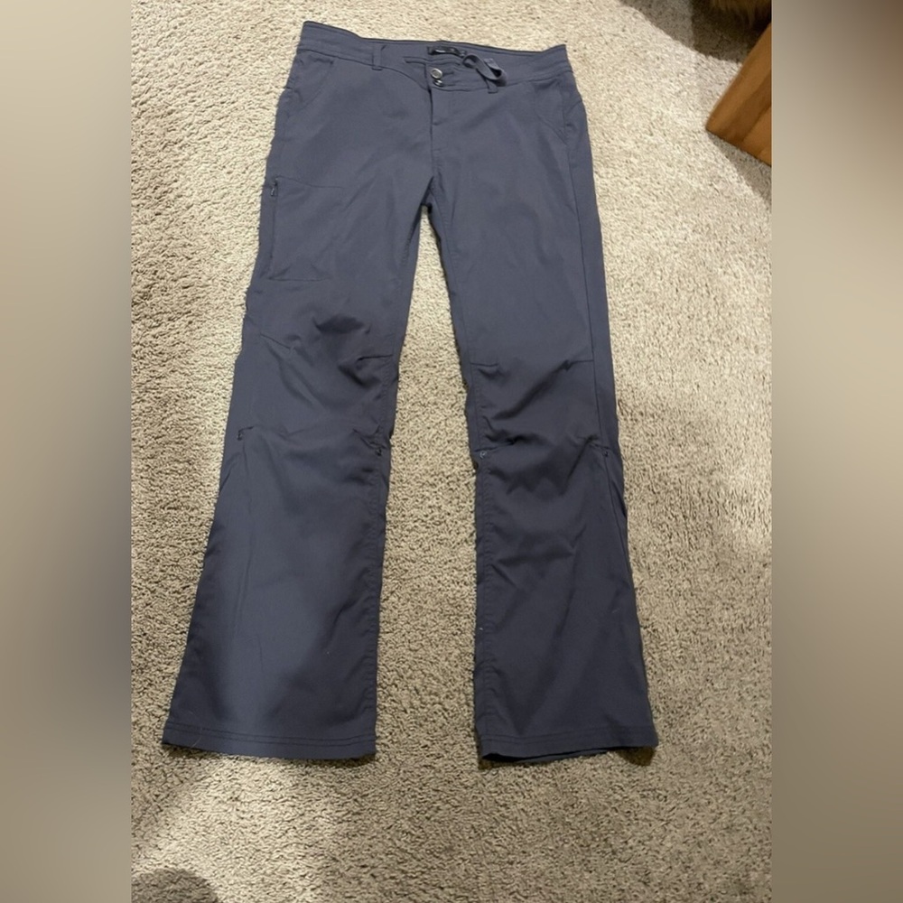 Prana Hiking Pants- Convertible to Ankle Pants with snaps.